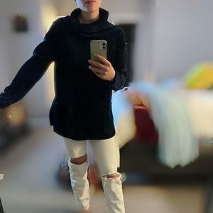 Dana Buchman - size medium - velvet blue pullover sweater